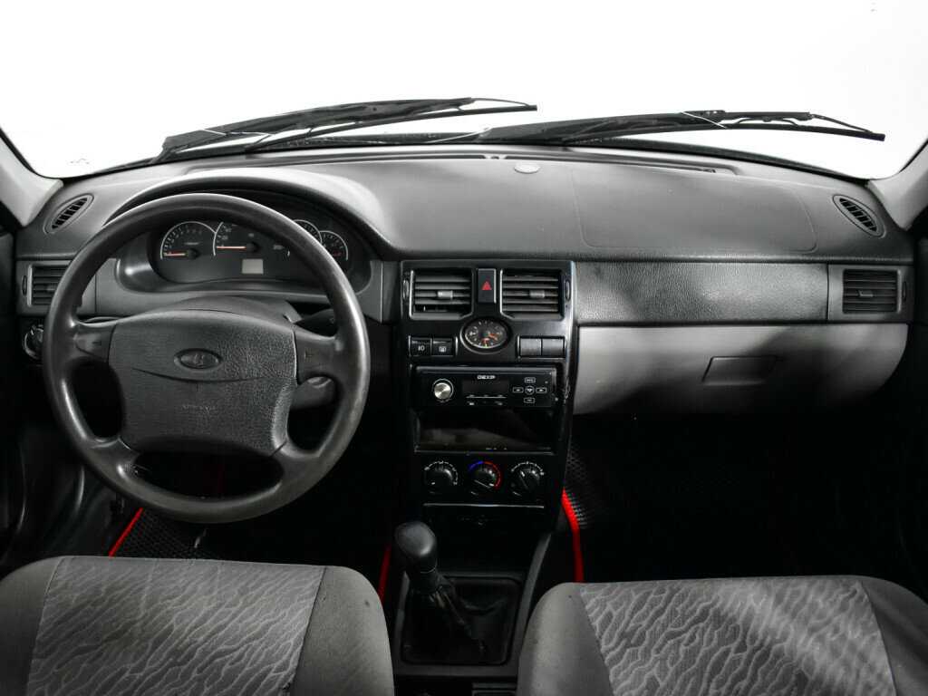 Lada (ВАЗ) Priora с пробегом — 2008 год. Фото: #11