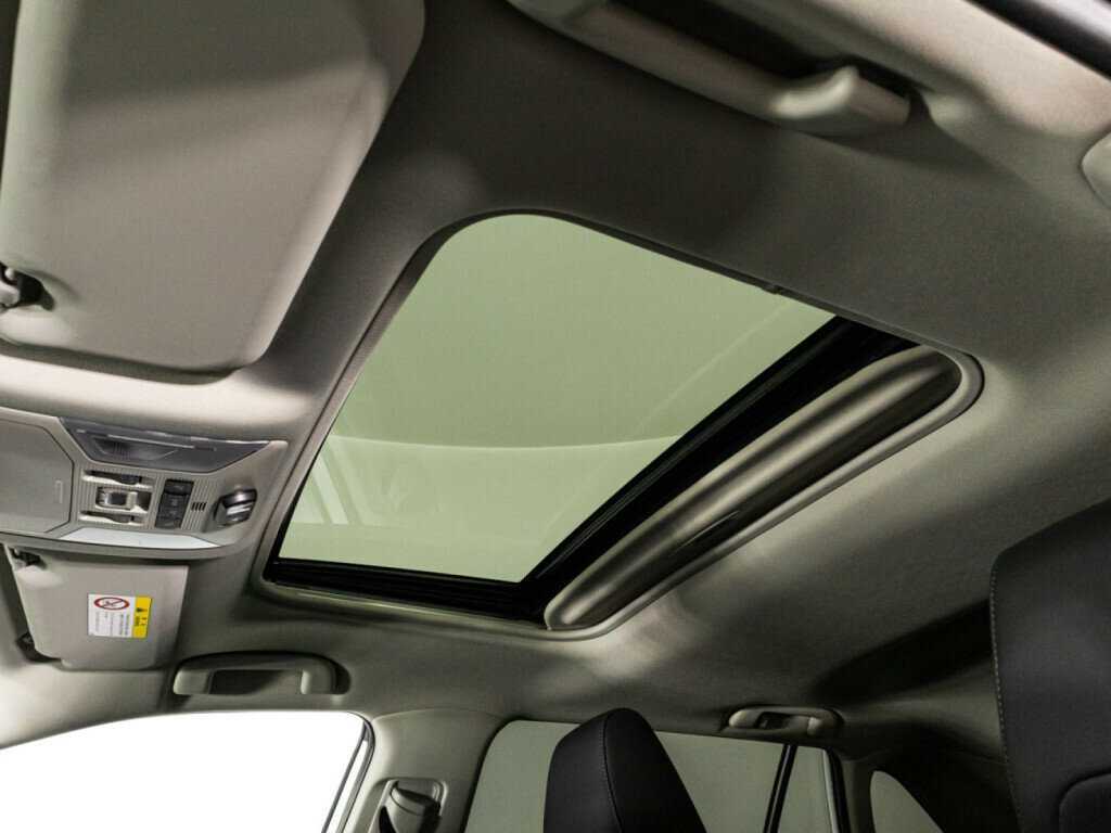 Toyota RAV4 с пробегом — 2022 год. Фото: #15