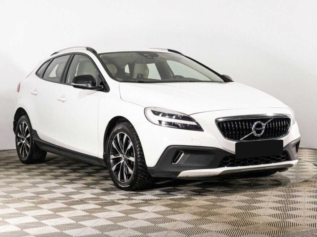 Volvo V40 Cross Country с пробегом — 2019 год. Фото: #2