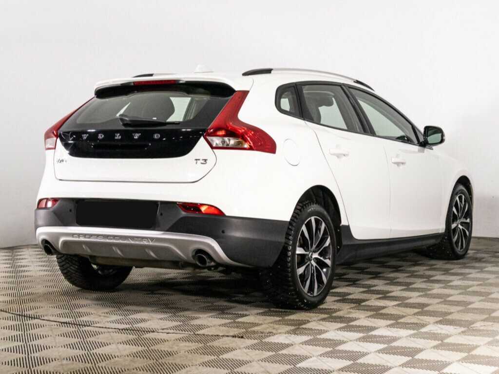 Volvo V40 Cross Country с пробегом — 2019 год. Фото: #4
