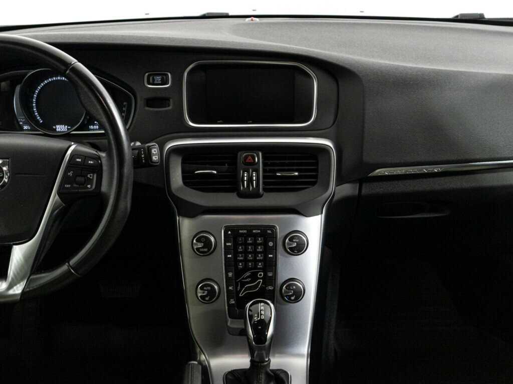 Volvo V40 Cross Country с пробегом — 2019 год. Фото: #13