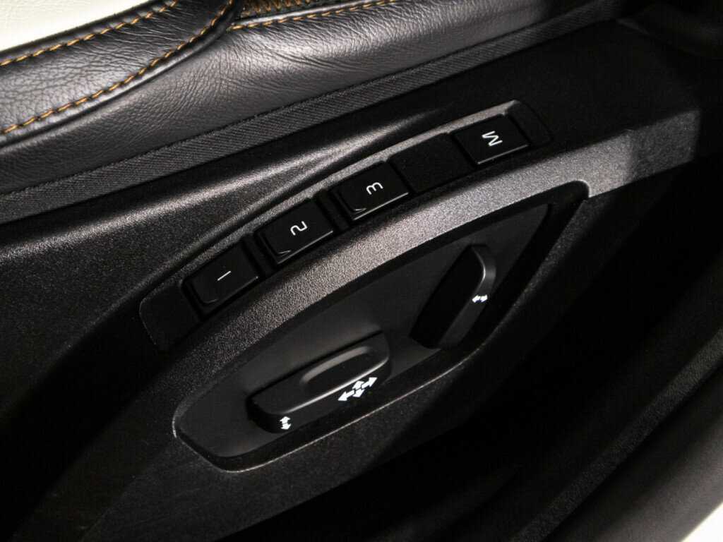 Volvo V40 Cross Country с пробегом — 2019 год. Фото: #15