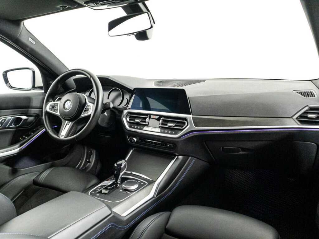 BMW 3 серии с пробегом — 2020 год. Фото: #8