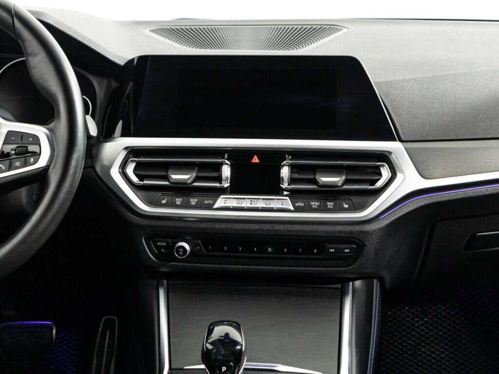 BMW 3 серии с пробегом — 2020 год. Фото: #13