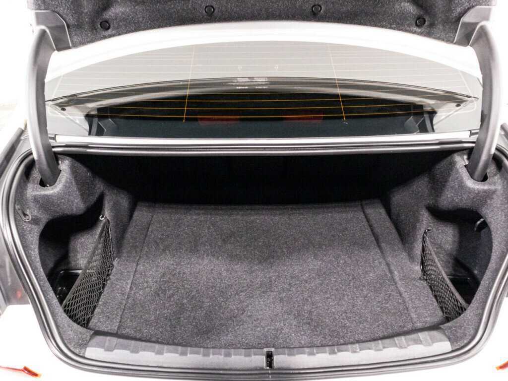 BMW 3 серии с пробегом — 2020 год. Фото: #14