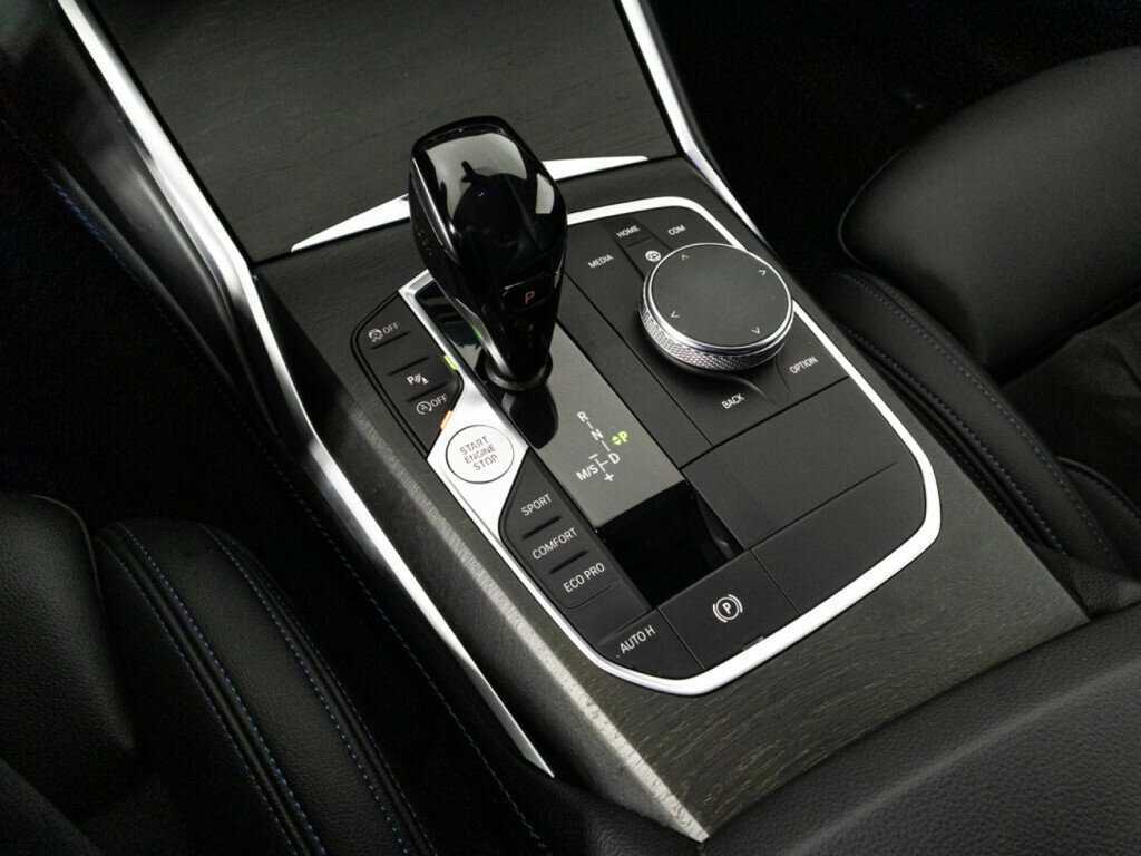 BMW 3 серии с пробегом — 2020 год. Фото: #18