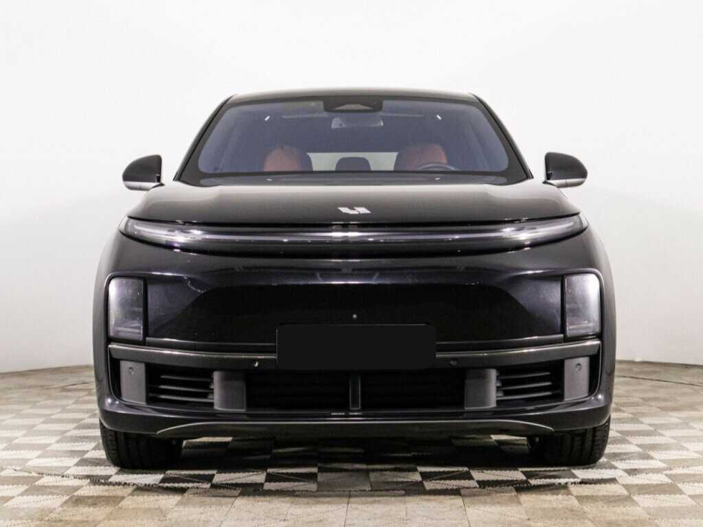 LiXiang L7 с пробегом — 2023 год. Фото: #1