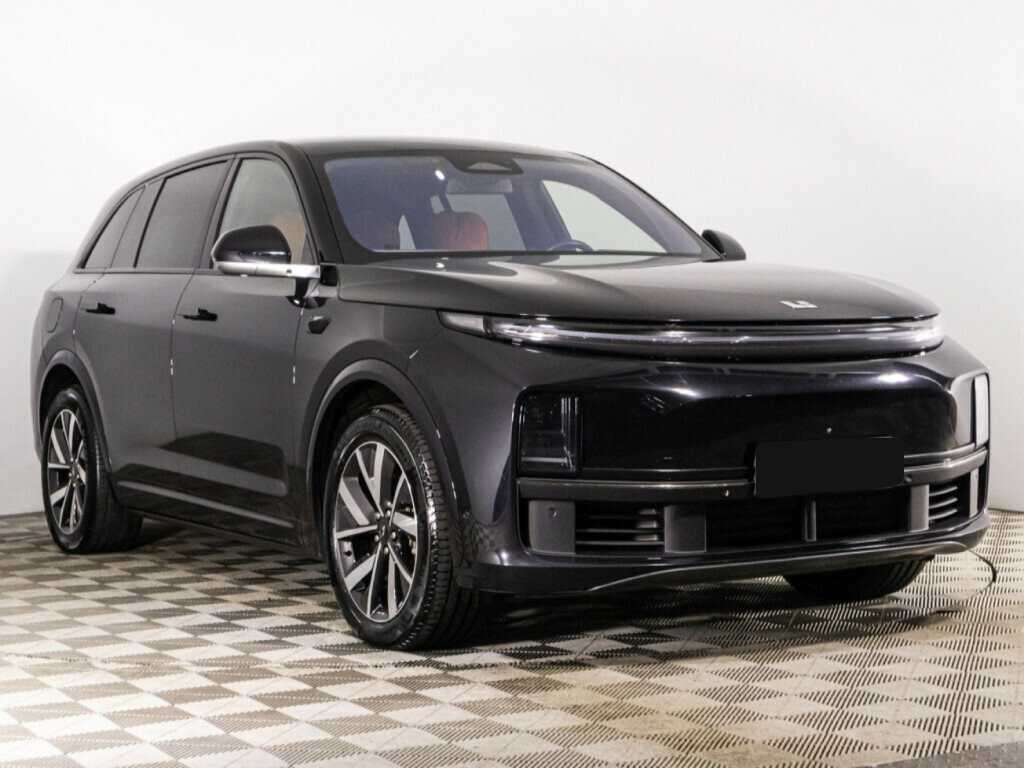 LiXiang L7 с пробегом — 2023 год. Фото: #2