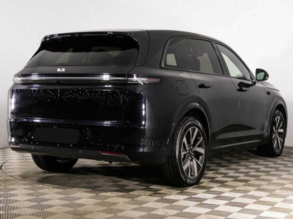 LiXiang L7 с пробегом — 2023 год. Фото: #3