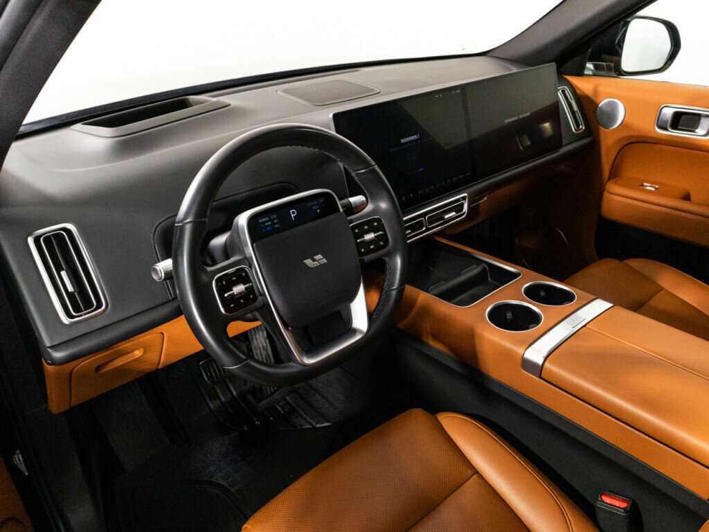 LiXiang L7 с пробегом — 2023 год. Фото: #8