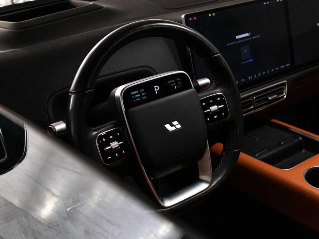 LiXiang L7 с пробегом — 2023 год. Фото: #25