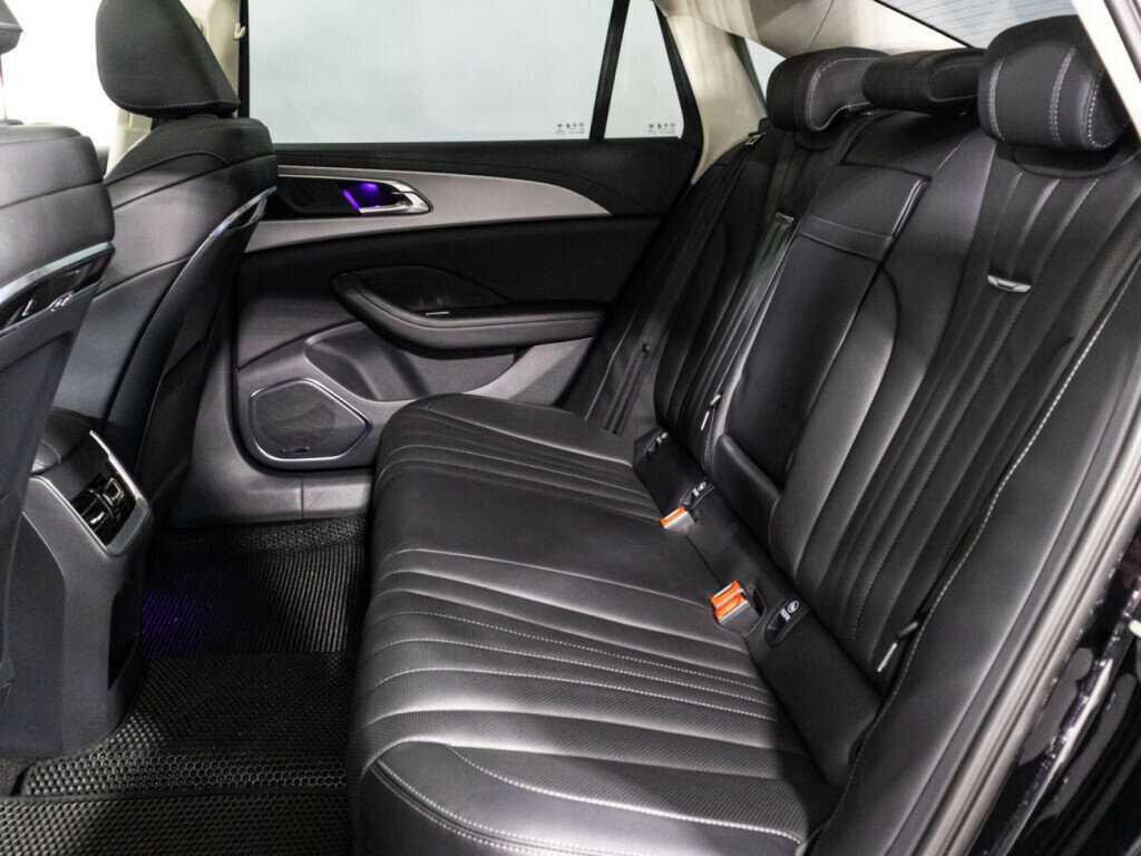 Hongqi H5 с пробегом — 2023 год. Фото: #9