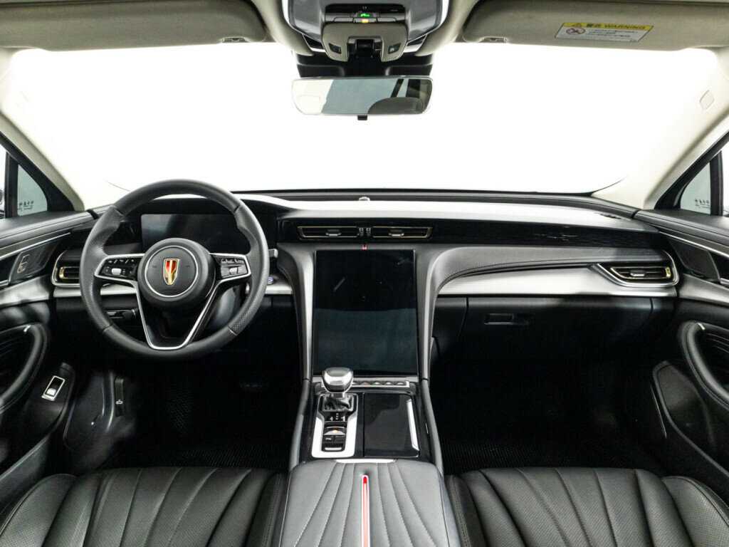 Hongqi H5 с пробегом — 2023 год. Фото: #12