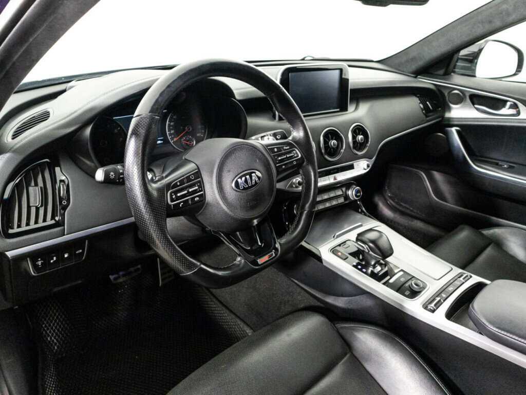 Kia Stinger с пробегом — 2018 год. Фото: #10