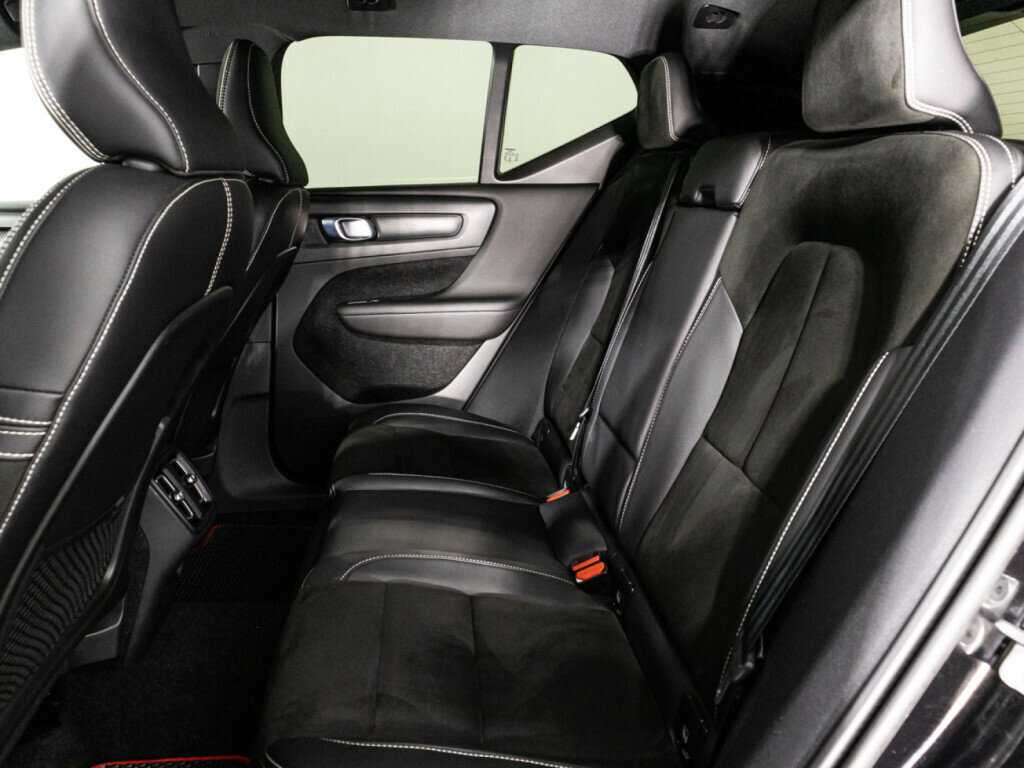 Volvo XC40 с пробегом — 2021 год. Фото: #9