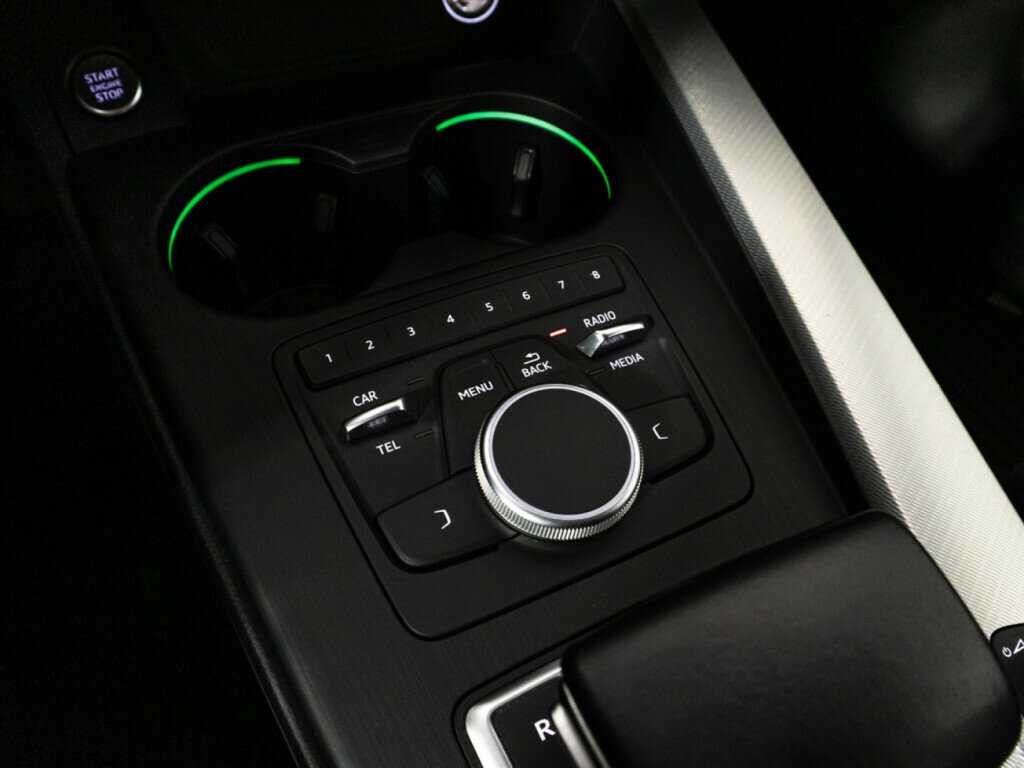 Audi A4 с пробегом — 2015 год. Фото: #17