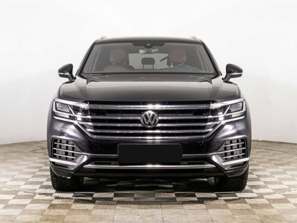 Volkswagen Touareg с пробегом — 2019 год. Фото: #1