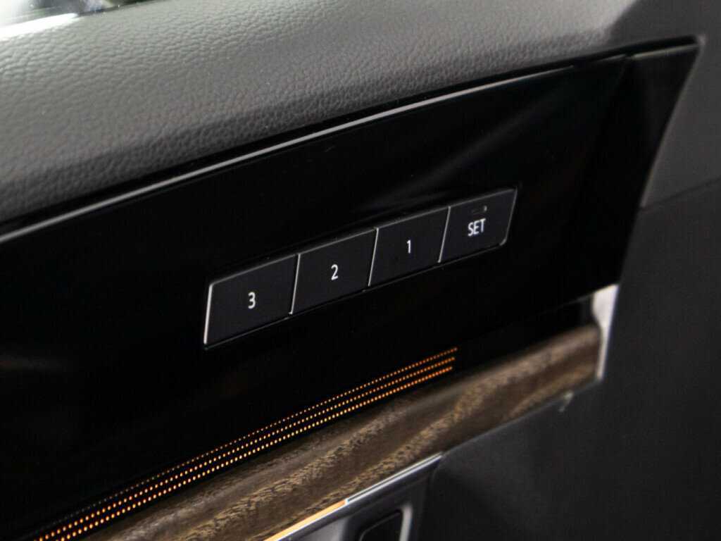 Volkswagen Touareg с пробегом — 2019 год. Фото: #16