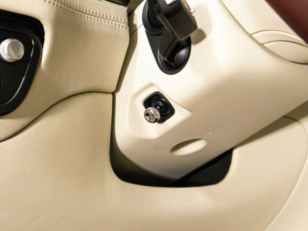 Bentley Bentayga с пробегом — 2020 год. Фото: #21