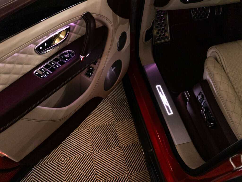 Bentley Bentayga с пробегом — 2020 год. Фото: #29