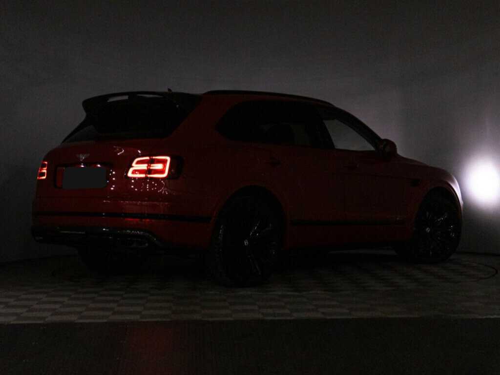 Bentley Bentayga с пробегом — 2020 год. Фото: #35