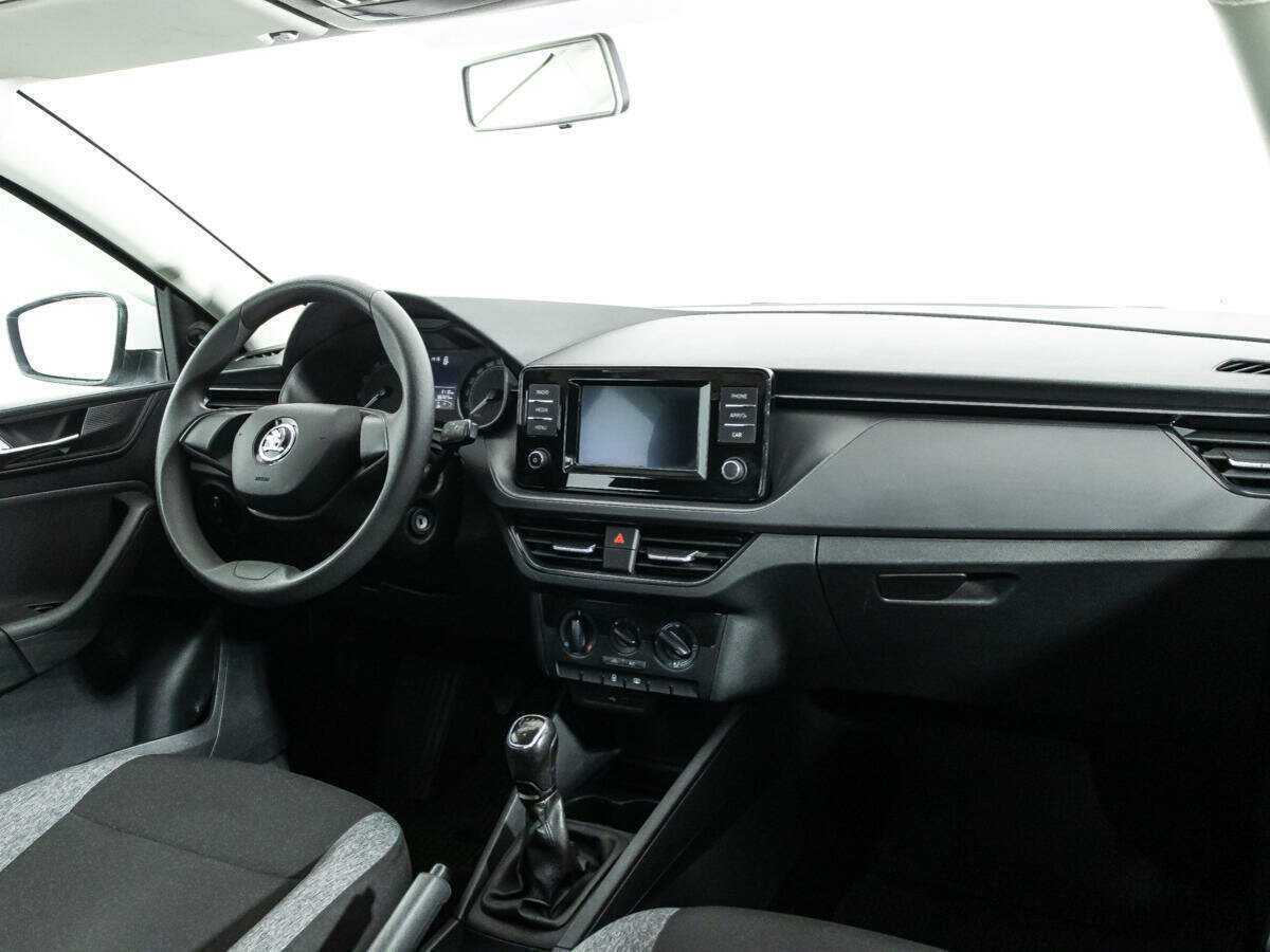 Skoda Rapid с пробегом — 2021 год. Фото: #8
