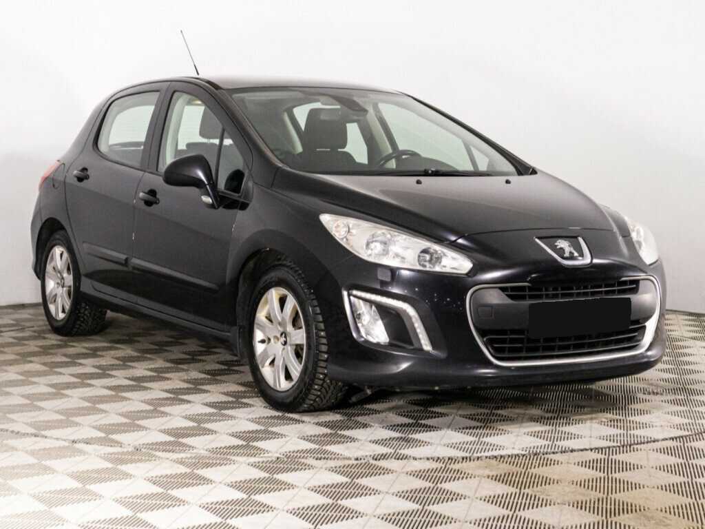 Peugeot 308 с пробегом — 2012 год. Фото: #2