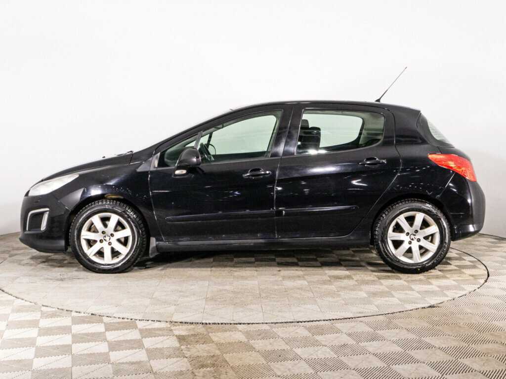 Peugeot 308 с пробегом — 2012 год. Фото: #7