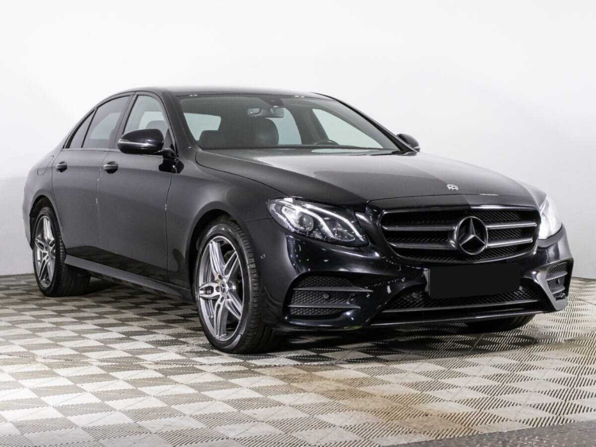 Mercedes-Benz E-Класс с пробегом — 2019 год. Фото: #2