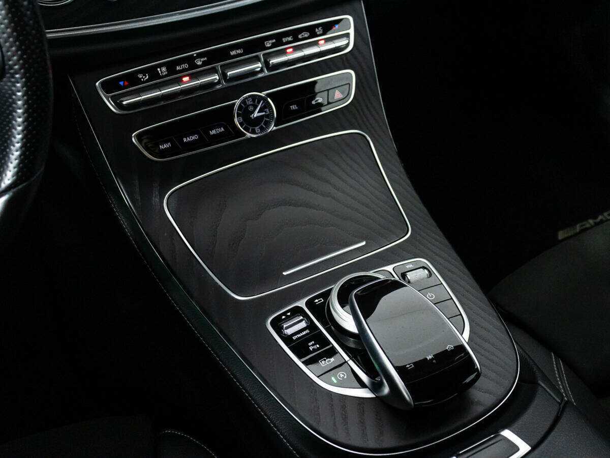Mercedes-Benz E-Класс с пробегом — 2019 год. Фото: #14