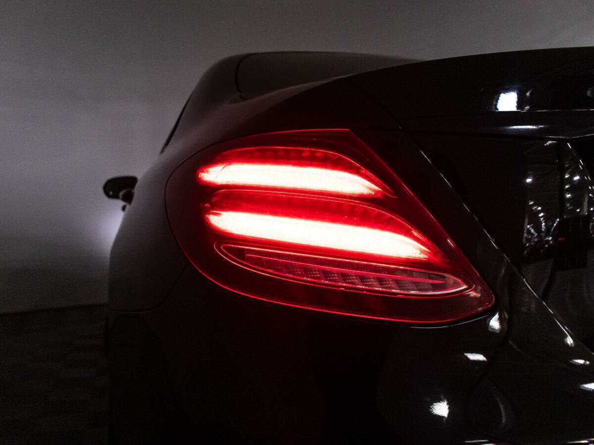 Mercedes-Benz E-Класс с пробегом — 2019 год. Фото: #22