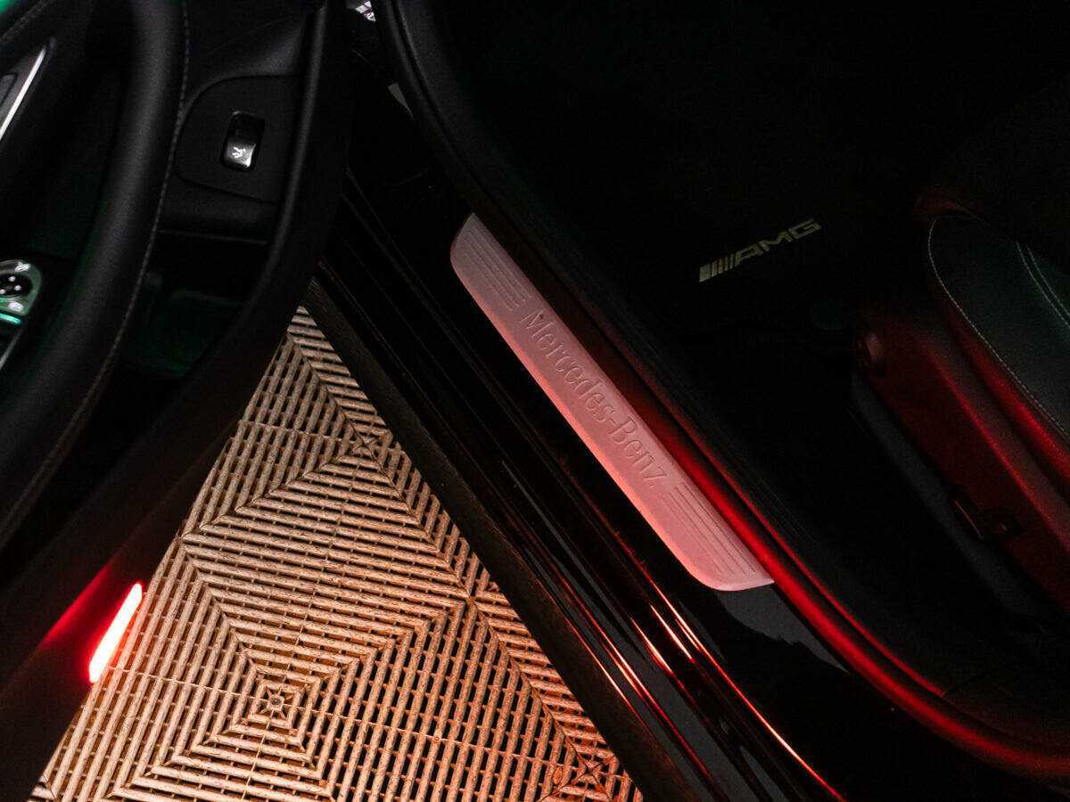 Mercedes-Benz E-Класс с пробегом — 2019 год. Фото: #26