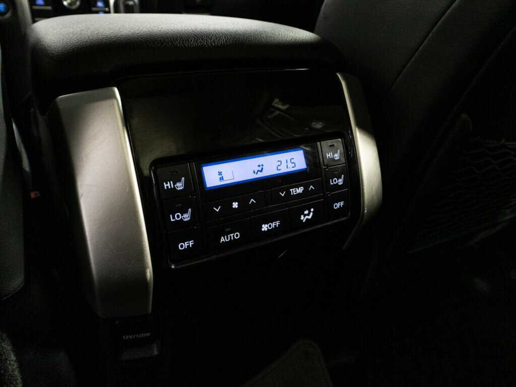 Toyota Land Cruiser Prado с пробегом — 2018 год. Фото: #19