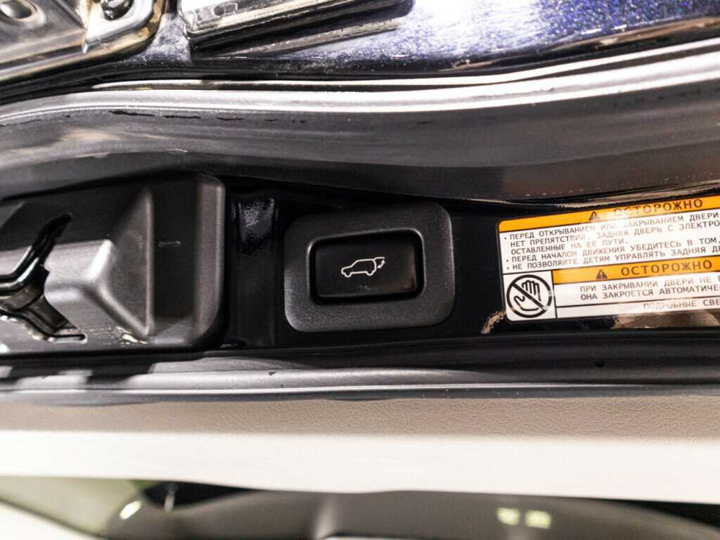 Toyota Land Cruiser с пробегом — 2016 год. Фото: #14