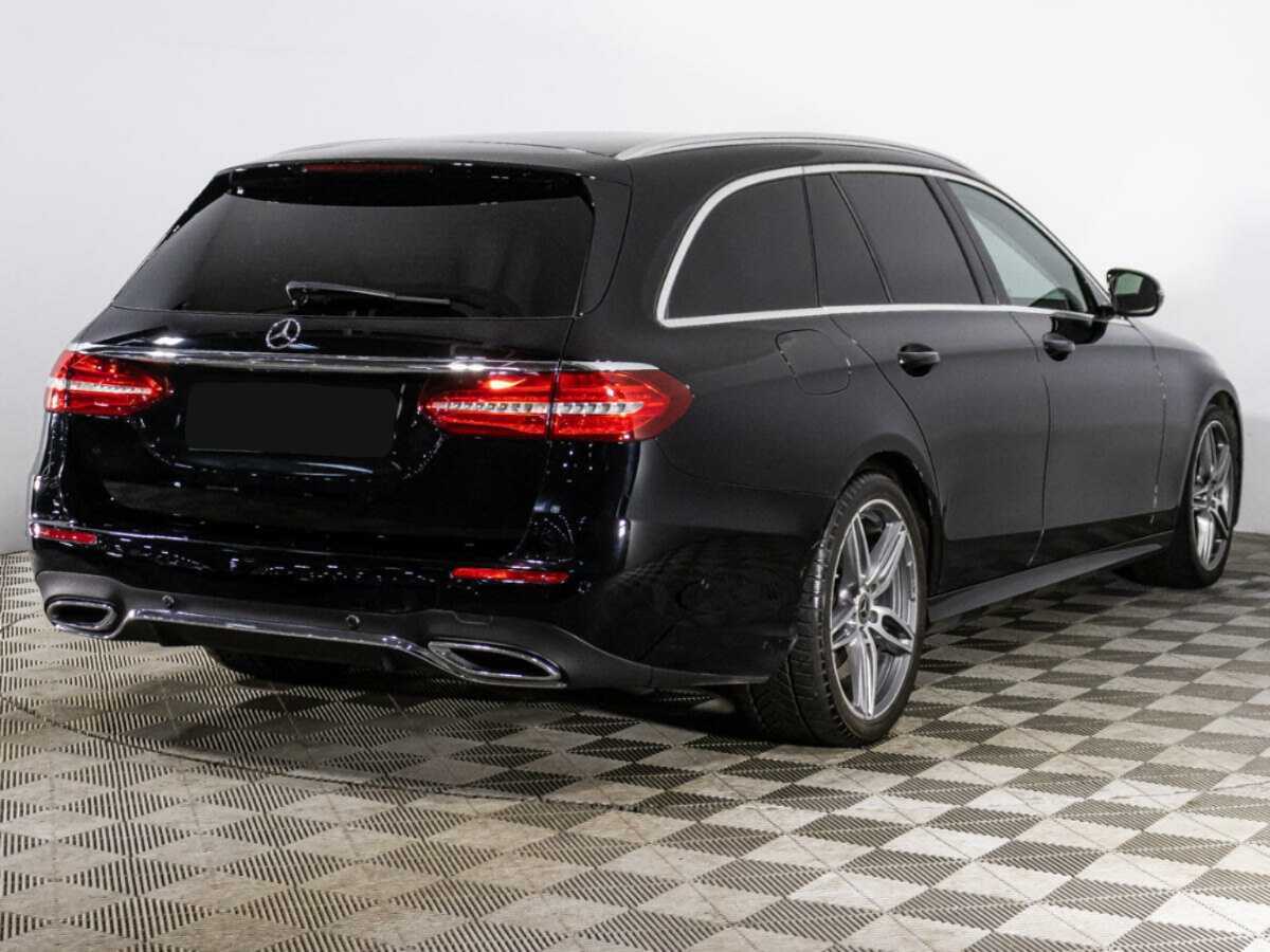 Mercedes-Benz E-Класс с пробегом — 2017 год. Фото: #4