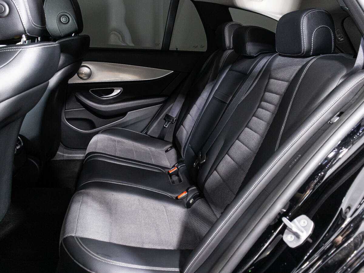 Mercedes-Benz E-Класс с пробегом — 2017 год. Фото: #9