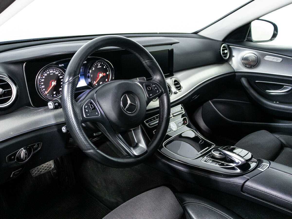 Mercedes-Benz E-Класс с пробегом — 2017 год. Фото: #10