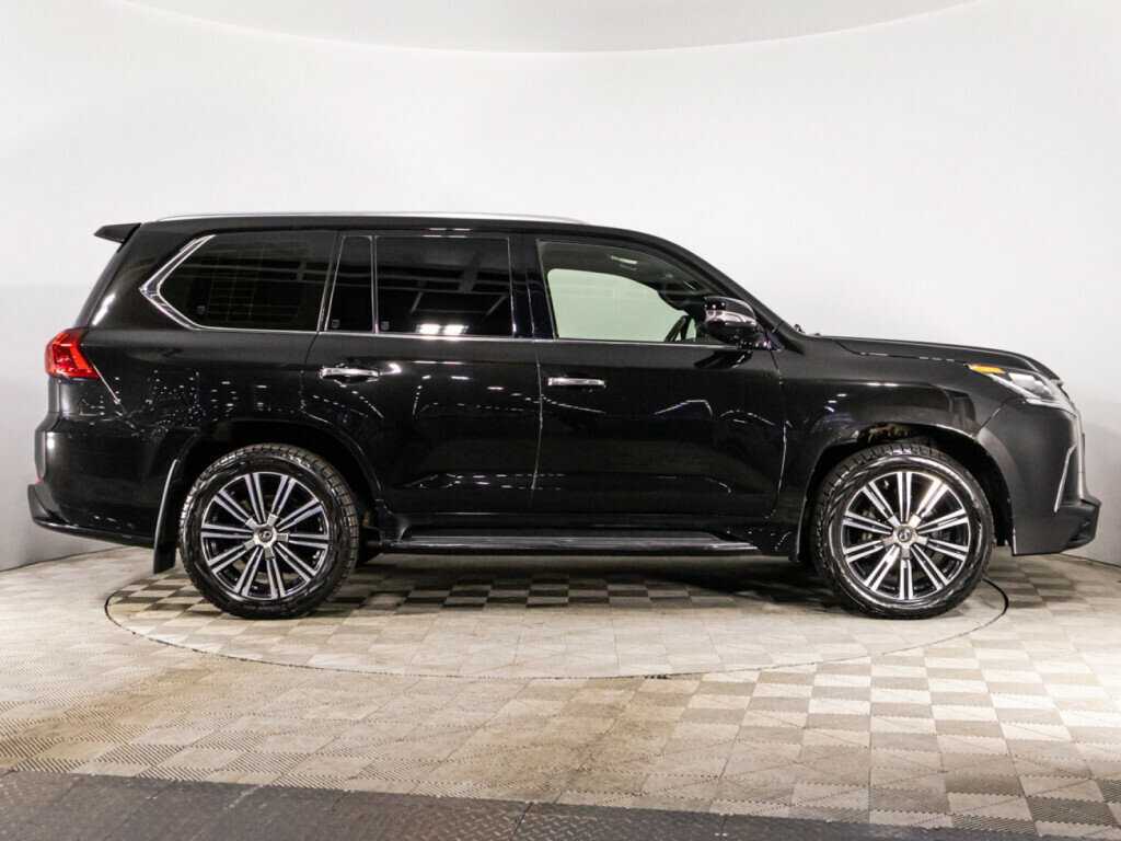 Lexus LX с пробегом — 2018 год. Фото: #3