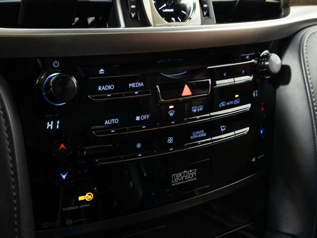 Lexus LX с пробегом — 2018 год. Фото: #16