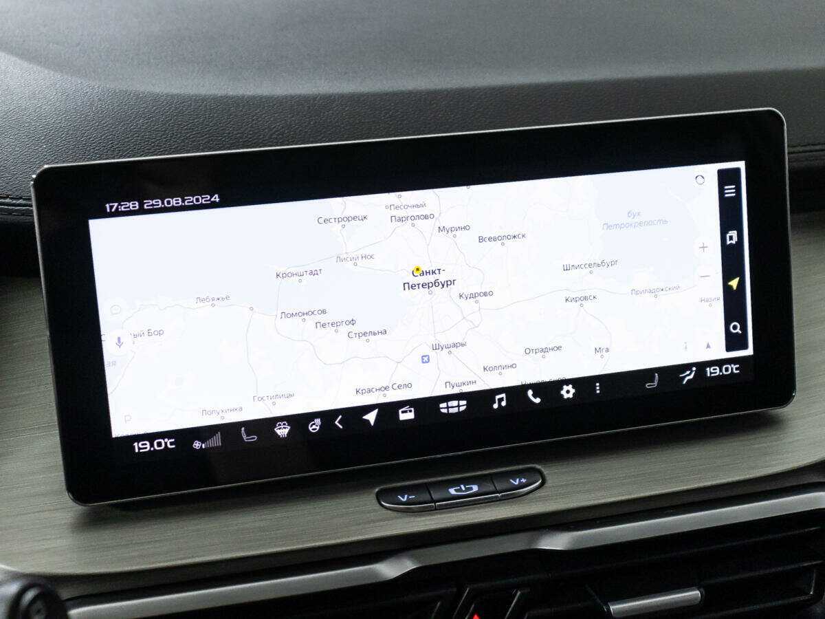 Geely Coolray с пробегом — 2022 год. Фото: #16