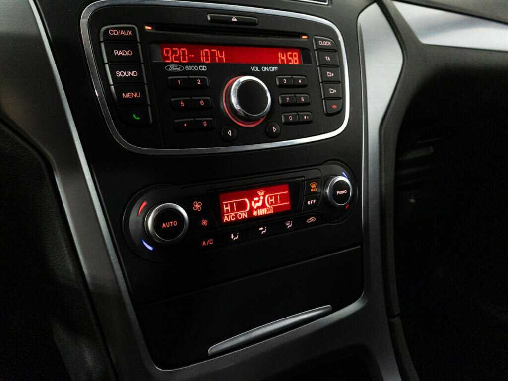 Ford Mondeo с пробегом — 2012 год. Фото: #14