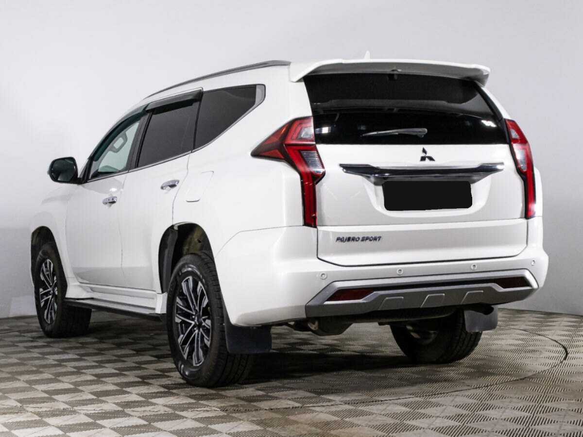 Mitsubishi Pajero Sport с пробегом — 2021 год. Фото: #5