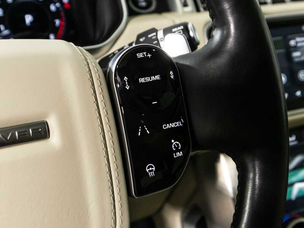 Land Rover Range Rover с пробегом — 2019 год. Фото: #34