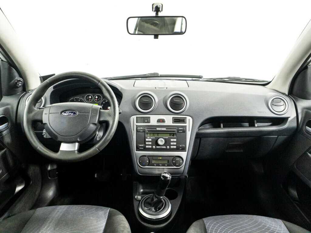 Ford Fusion с пробегом — 2009 год. Фото: #12