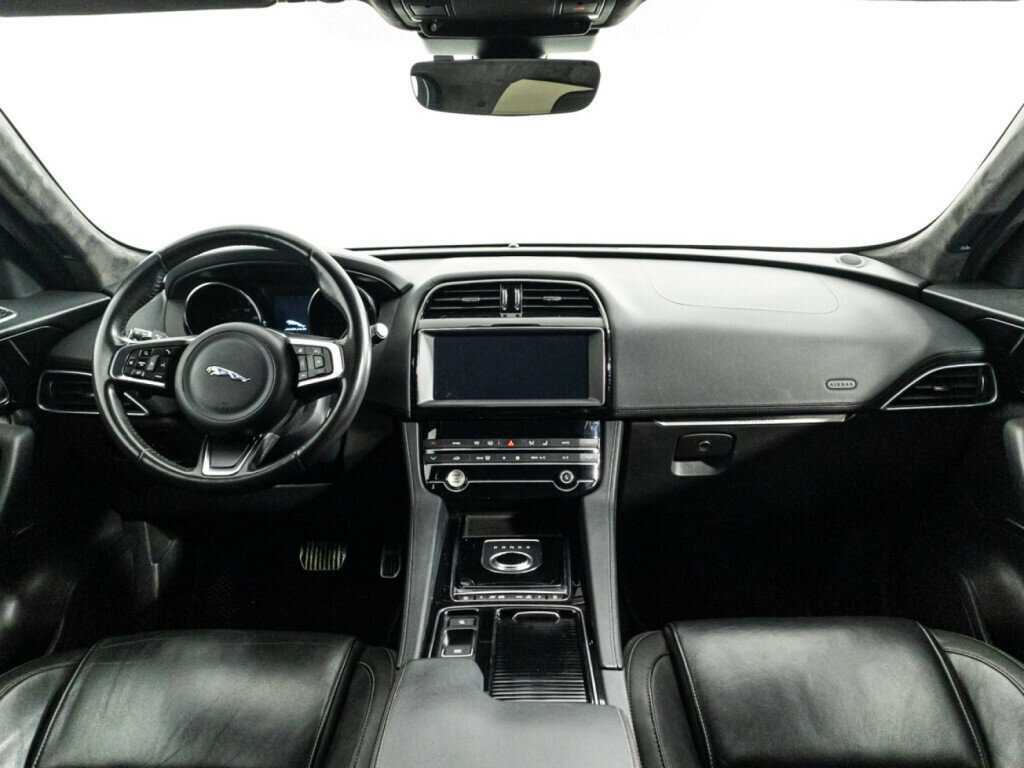 Jaguar F-Pace с пробегом — 2019 год. Фото: #12