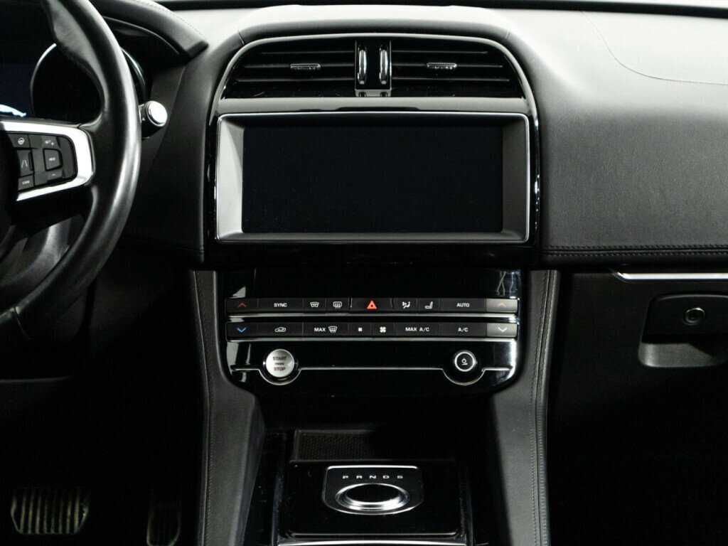 Jaguar F-Pace с пробегом — 2019 год. Фото: #13