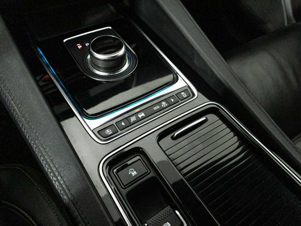 Jaguar F-Pace с пробегом — 2019 год. Фото: #17