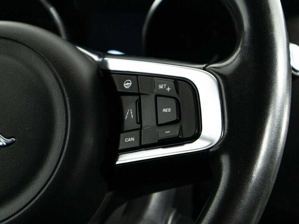 Jaguar F-Pace с пробегом — 2019 год. Фото: #19