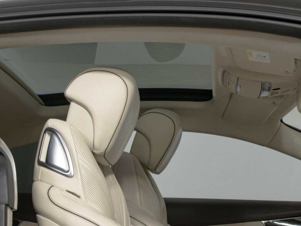 Mercedes-Benz S-Класс AMG с пробегом — 2015 год. Фото: #12