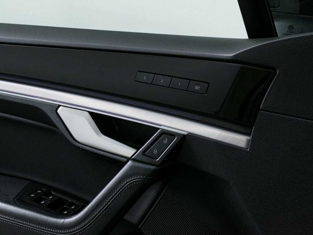 Volkswagen Touareg с пробегом — 2019 год. Фото: #21